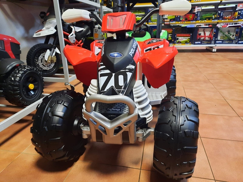 Entrega de Quad Polaris 12v de Peg Perego