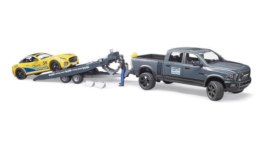 Coche De Juguete RAM 2500 Power Wagon Con Remolque Y Coche De Carrera Escala 1:16 BRUDER 02504 - Imagen 1