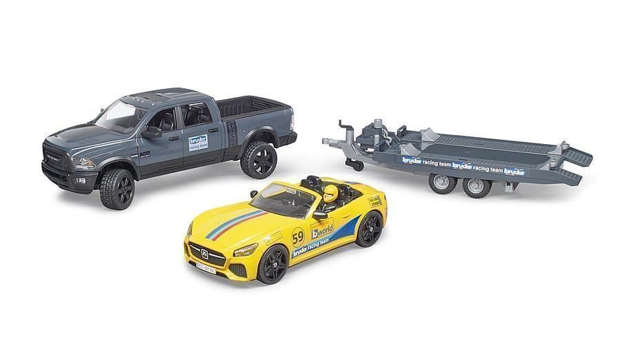 Coche De Juguete RAM 2500 Power Wagon Con Remolque Y Coche De Carrera Escala 1:16 BRUDER 02504 - Imagen 4