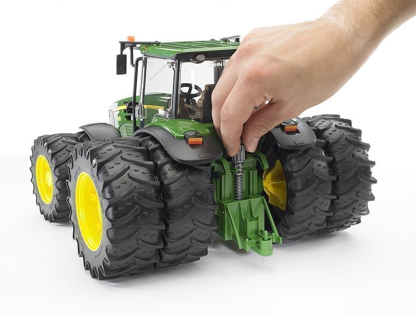 Tractor De Juguete JOHN DEERE 7930 Con Rueda Gemela-Escala 1:16 BRUDER 03052 - Imagen 4